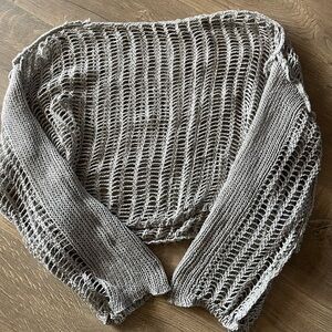 Top is a Large never worn . Shorts are size 10